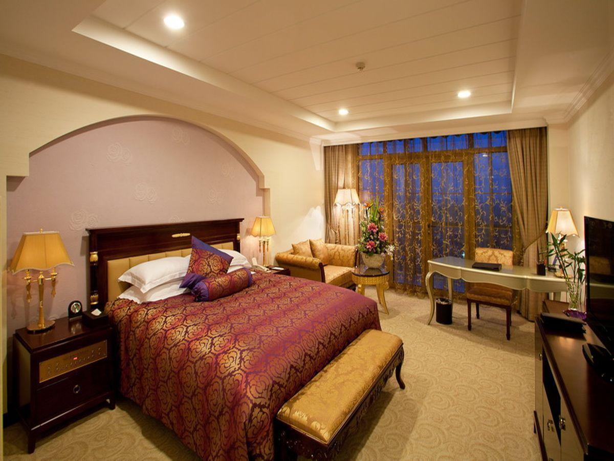 Q And X Hot Spring Resort Qingdao Exterior photo